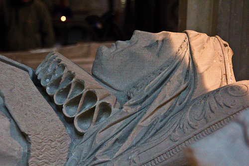 Helena's effigy which has a coronet, Salisbury Cathedral.